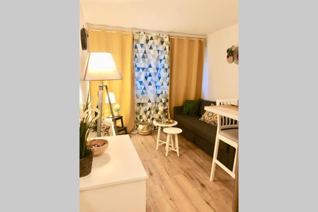 Charmant Studio Prado Perier Proche Des Plages Marsilya Dış mekan fotoğraf